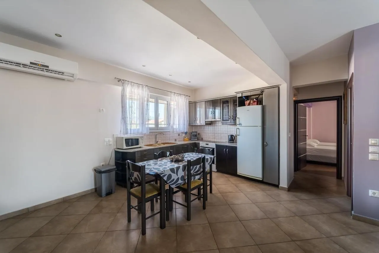 Central Town Apartment Lixúri Görögország